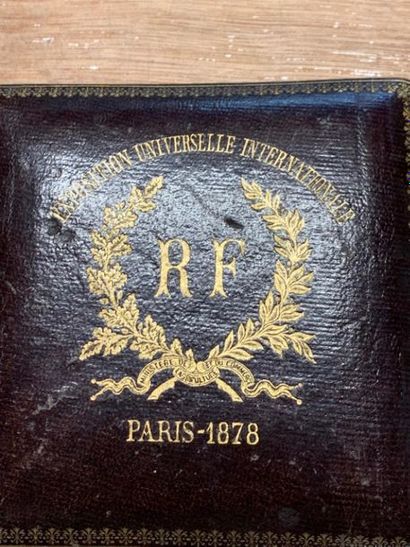 null MEDAILLE commémorative en cuivre de l'Exposition Universelle Internationale...