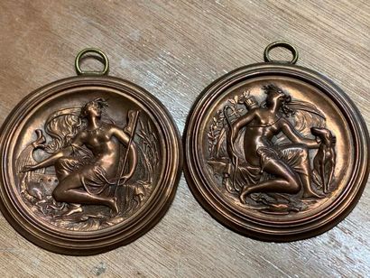 null VARIA

8 médailles en cuivre ou bronze, en l'état:

-Médaille en cuivre au profil...