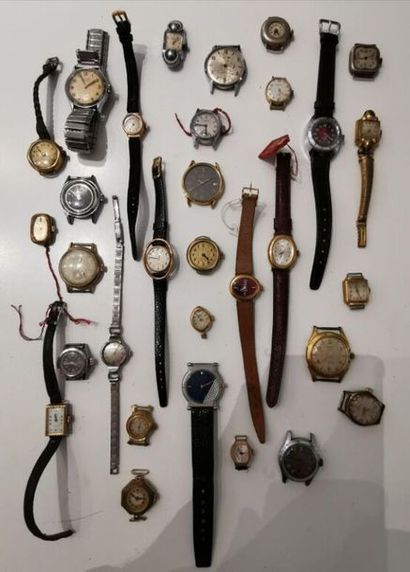 null LOT de montres diverses, en l'état.