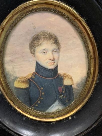 null ENSEMBLE de deux miniatures :
1) Capitaine d'Infanterie REGIS MANSET Charles...