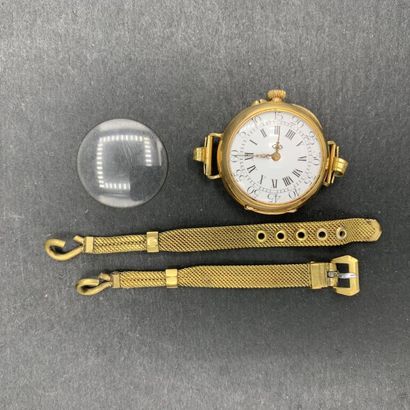 null MONTRE de COL TRANSFORMÉE en montre-bracelet en or jaune 750 mm, cadran émaillé...