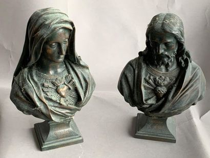 null R. CASCIANI. 
Sacré coeur de Marie et Sacré coeur de Jésus.
2 bustes en bronze...