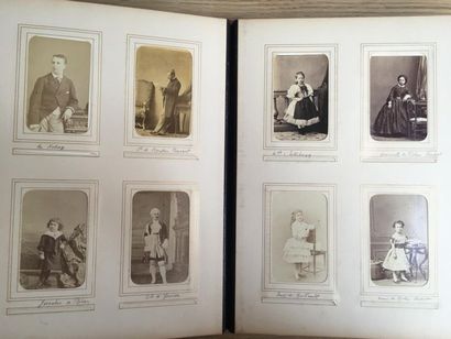 null * [Rohan-Chabot. Portraits] Photo album, 19th century. In-4, black grief, 5...