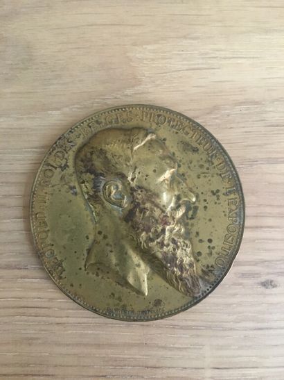 null Médaille en bronze "Exposition universelle . Anvers 1885 / Léopold II Roi des...