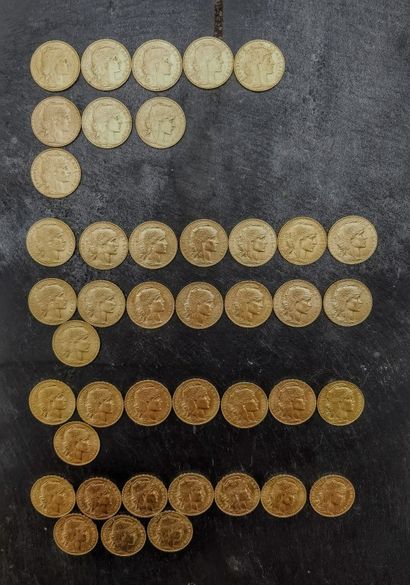 null Set of 42 Napoleon cockerels in 900 mm gold from 1901 to 1914, all very well...