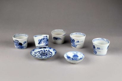 CHINE, XIXe siècle.

Lot en porcelaine bleu...