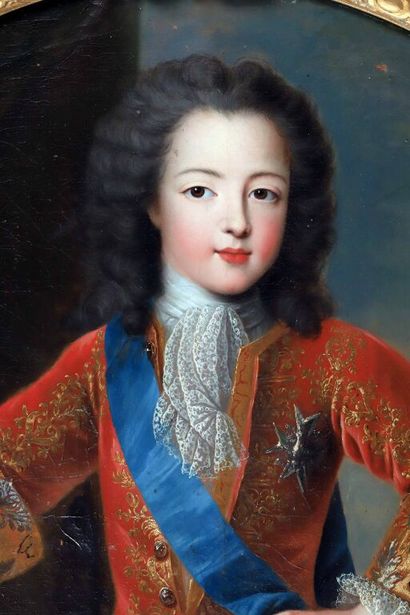  * École FRANCAISE DU XVIIIe siècle, atelier Pierre GOBERT. 
Portrait du roi Louis...