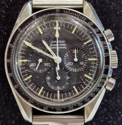 null OMEGA. Speedmaster professional model, 1966. Steel CHRONOGRAPH-BRACELET, screw-down...