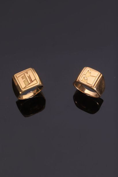 null LOT of two rings in yellow gold 18K (750 thousandth).

Total net weight: 28,7...