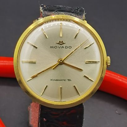 null MOVADO. About 1965. Model Kingmatic "S". WATCH of man in yellow gold 18K (750...