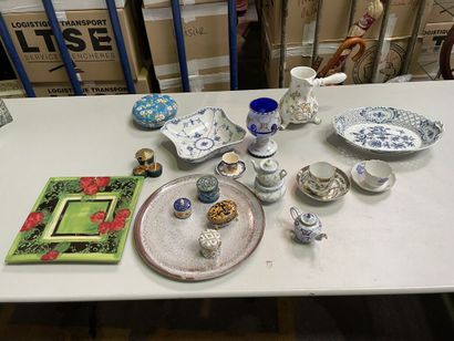Ceramic lot including a bowl, a basket, an...