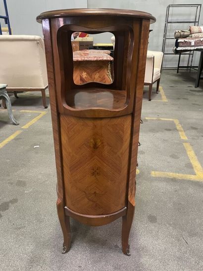 null Mahogany, veneer and marquetry middle cabinet, oval section, opening with four...