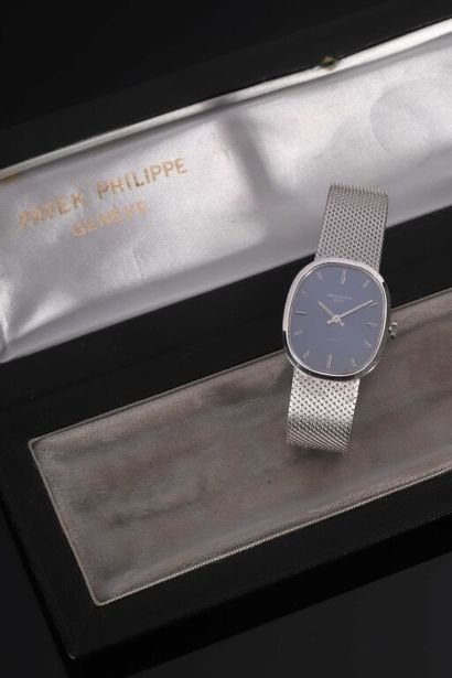 null PATEK PHILIPPE Genève

Ellipse Jumbo

MONTRE BRACELET d'homme en or gris 750...