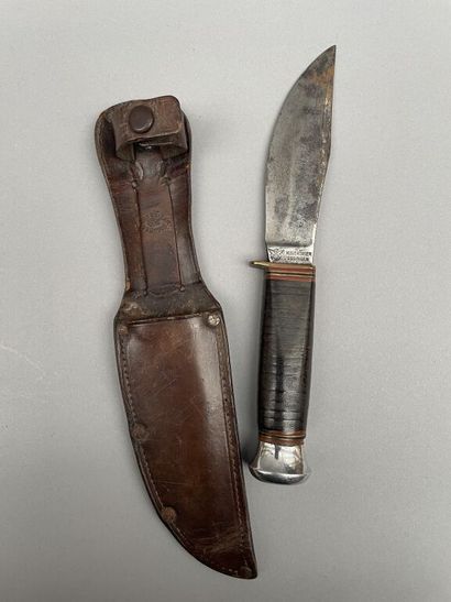 Un couteau de chasseur du fabricant allemand...