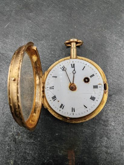 null Romilly à Paris. MONTRE de poche dite « oignon » en or 750 mm, cadran en émail...