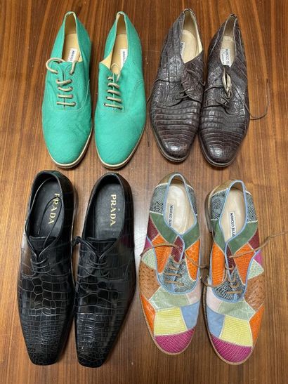 null Lot of shoes (size 9 1/2) including :

- PRADA

Pair of black leather shoes...