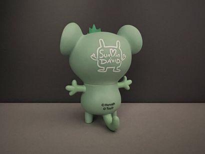 null David HORVATH + Sun-Min KIM & TOY2R / YOYAMART.

Minty # 001 - "Green 4". 

Collection...