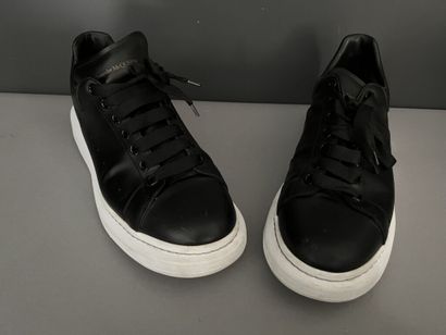 null [FRAIS JUDICIAIRES : 14,28% TTC] ALEXANDER MCQUEEN

Paire de sneakers en cuir...