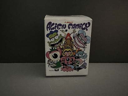  Peter BAGGE & TIME CAPSULE / SONY CREATIVE PRODUCTS. 
Little sister. 
Collection...