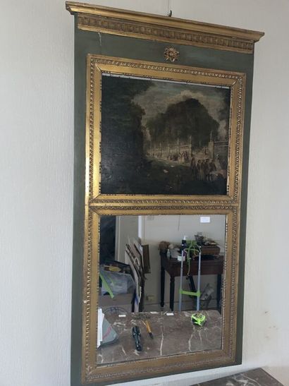 null Small overmantel in gilded wood and green relacquered in the Louis XVI style,...