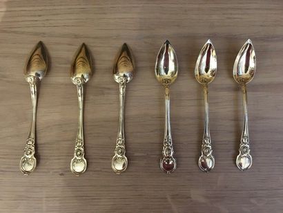 null Series of six silver jam spoons gilded, 950 thousandth, with decoration of volutes...