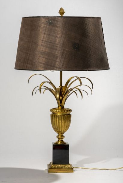 null In the taste of the HOUSE CHARLES.

Lamp with black lacquered wood and gilded...