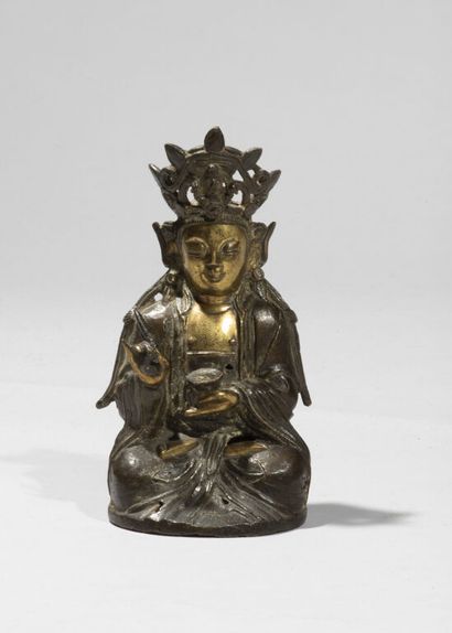 CHINE. 
Statuette de bodhisattva en bronze...