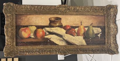 null René DUREY

- Pommes, poires et cruchon.

Huile sur toile.

Signée en bas à...