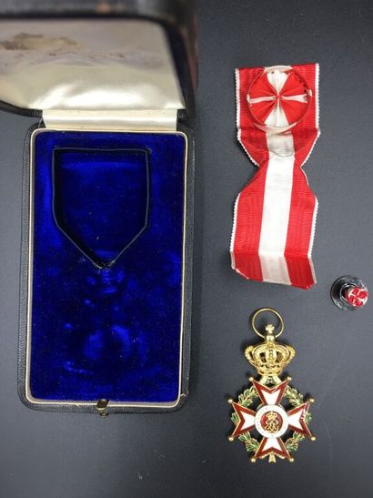 null MONACO. Ordre de Saint-Charles, créé en 1858.

Croix de chevalier en or jaune...