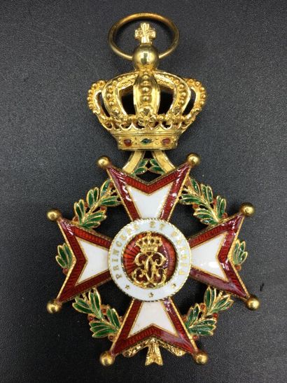 null MONACO. Ordre de Saint-Charles, créé en 1858.

Croix de chevalier en or jaune...