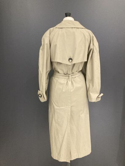 null YVES SAINT LAURENT Rive Gauche, circa 1990

Trench coat in mastic cotton, collar...