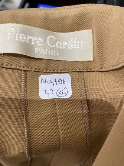  PIERRE CARDIN, PIERRE CARDIN Boutique 
Lot of two identical sets, one of which is...