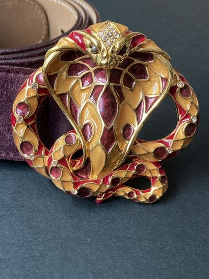  ROBERTO CAVALLI 
Eggplant suede belt with a large jewel buckle in gold openwork...