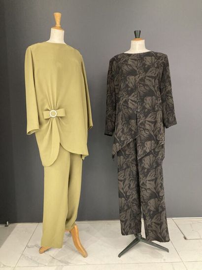  PIERRE CARDIN 
Lot including two dressed sets: 
- The first in mixed silk green...