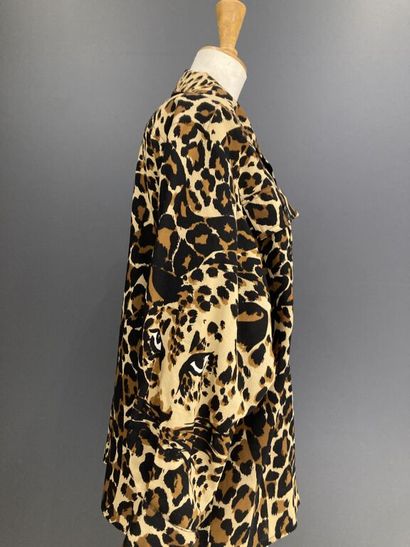 null YVES SAINT LAURENT RIVE GAUCHE

Cotton blend blouse with leopard print and leopard...