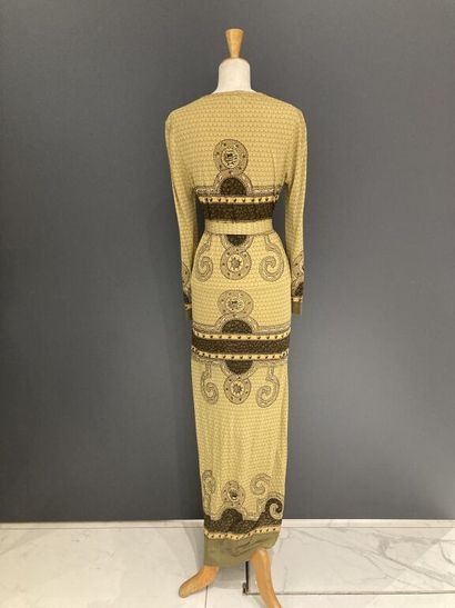  HERMES Paris 
Long dress in silk jersey with a mosaic-like frieze and shell motif...