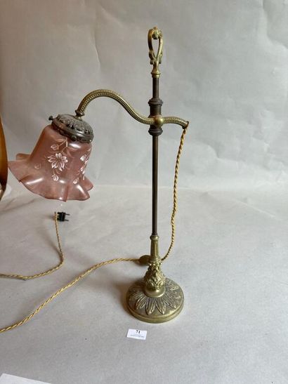 null Adjustable desk lamp. 

Tulip in pink tinted glass with enamelled decoration...