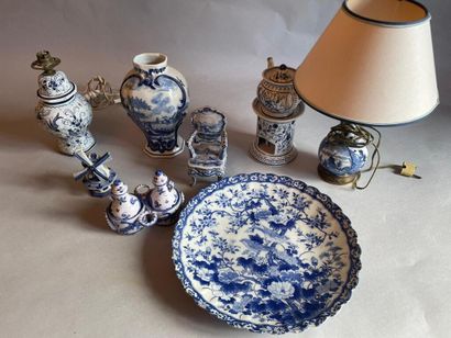 Important lot of eight ceramic pieces in...
