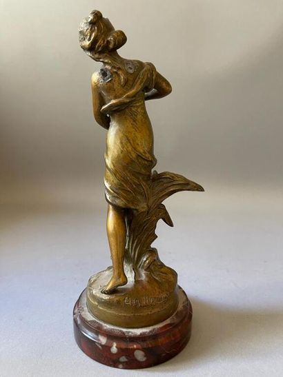 null Auguste Moreau (1834-1917).

Allegory of the spring.

Regula with golden patina...