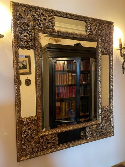 Regency style mirror.

D. 103 x 85 cm.