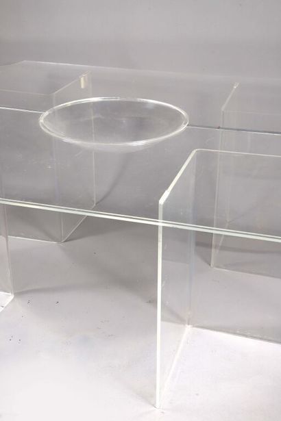 null Important table made of overlapping plexiglass plates, rectangular top with...