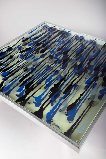 null ARMAN (Armand FERNANDEZ dit, 1928-2005).
Table Mali.
Tubes de peinture, acrylique...