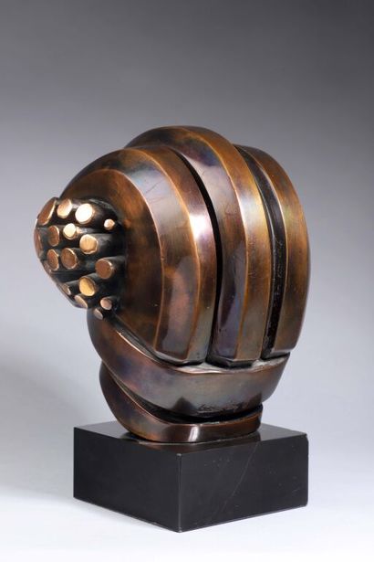 null José SUBIRA-PUIG (1926-2015).
Untitled.
Bronze with patina. Signed on the back...