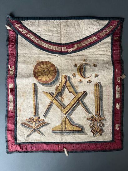 null [FREEMASONRY]
Master's apron on skin with gold decoration of Masonic symbols.
2...