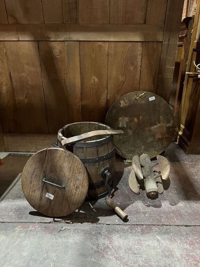 Barrel of butter churn out of wooden circled...