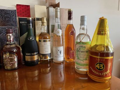 null Lot of spirits including : 
- a bottle of Dun Eideann scotch whisky, 1990
-...