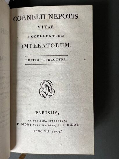 null [Éditions stéréotypes]. Ensemble de 13 ouvrages en 25 volumes. Chaque volume...