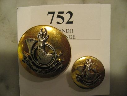 null Paire de boutons de l'équipage de MARIANNE (1977- )