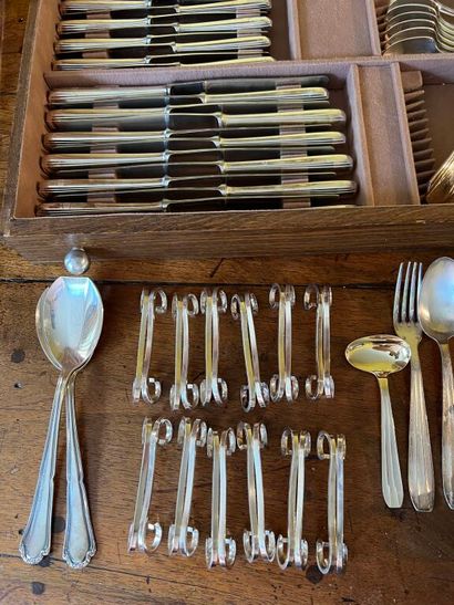 null Lot of silver metal including parts of Christofle household with cutlery, ladles,...
