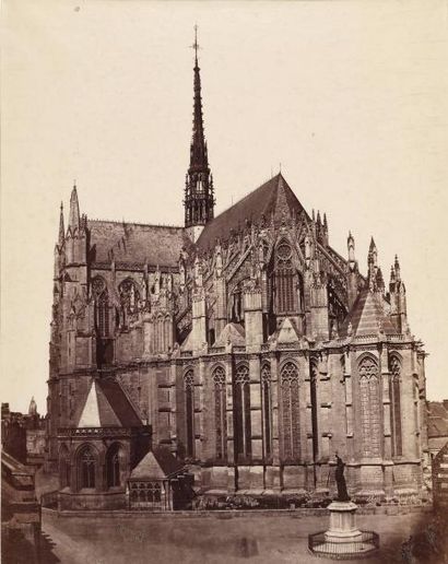 Édouard-Denis Baldus (1813-1889) Chevet de la Cathédrale, Amiens, 1860. Épreuve d?époque...